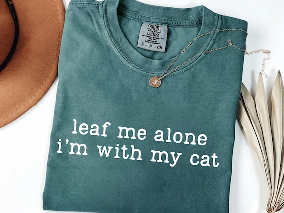Funny Fall Cat Shirt: Leaf Me Alone, Autumn Cat Lover Tee
