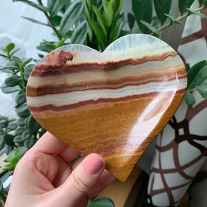 Banded Onyx Heart bowl, onyx heart dish, onyx heart, crystal heart bowl, banded onyx, heart bowl, onyx heart plate, engagement ring dish, *5