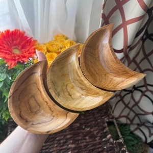 ONE Intuitively Choosen Bowl, Engagement Ring Bowl, Moon bowl, Crescent Moon Bowl, Key Bowl,Handmade Wooden Bowl,Wooden Trinket Dish