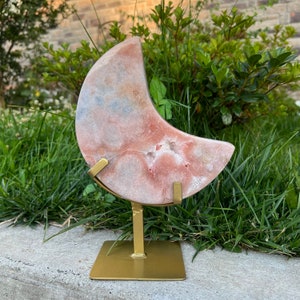 Pink amethyst moon, Genuine Pink amethyst, pink amethyst crystal moon, druzy pink amethyst, Pink amethyst statement crystal, Dysplay crystal