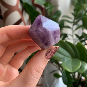 Chevron Amethyst point, Chevron amethyst tower, chevron amethyst freeform, chevron amethyst crystal, Amethyst pocket stone, Amethyst point,3