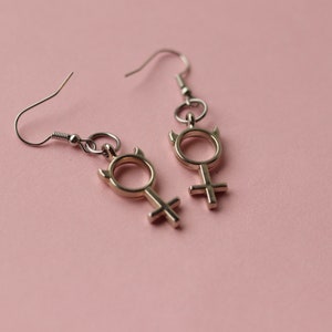 female symbol earrings / feminist earrings