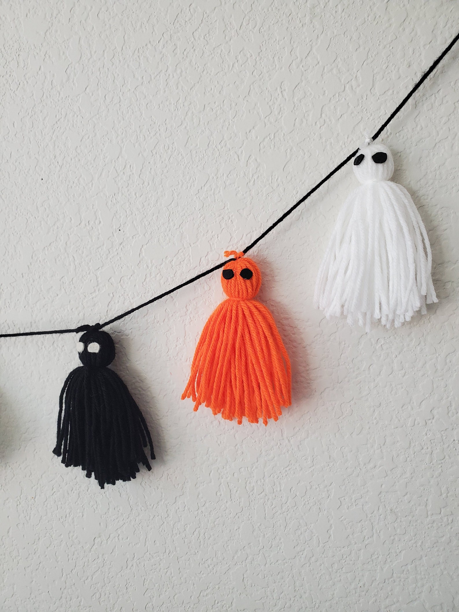Ghost Garland Ghost Yarn Tassels Halloween Tassels Etsy