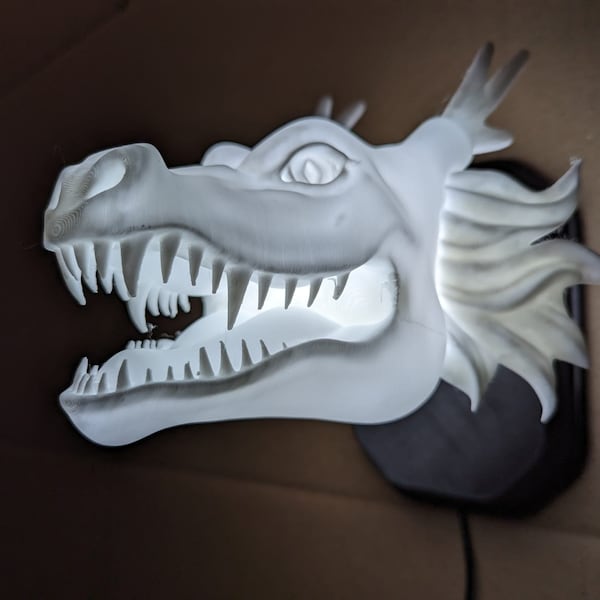 Shenron of Dragon Ball inspired wall trophy lamp to decorate your room: bedroom, playroom or office
