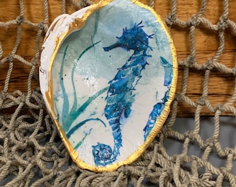 Seahorse Gilded Quahog Clam Shell Ring Dish