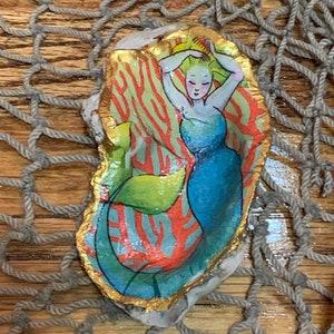 Mermaid Gilded Oyster Shell