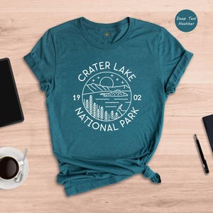 T-shirt du parc national de Crater Lake, modèle vintage 1902 avec badge, cadeau idéal pour la randonnée et le camping en Oregon