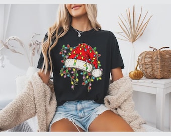 Comfort Colors® Christmas mushroom Christmas Mushroom T-Shirt with Colorful Holiday Lights