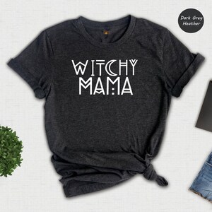 Witchy Mama Shirt: Halloween Witch T-Shirt Bild 3