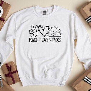 Peace Love Tacos Shirt: Cinco De Mayo Foodie Tee afbeelding 7