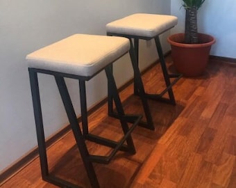 Bar stool