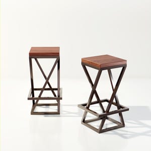 Bar stool