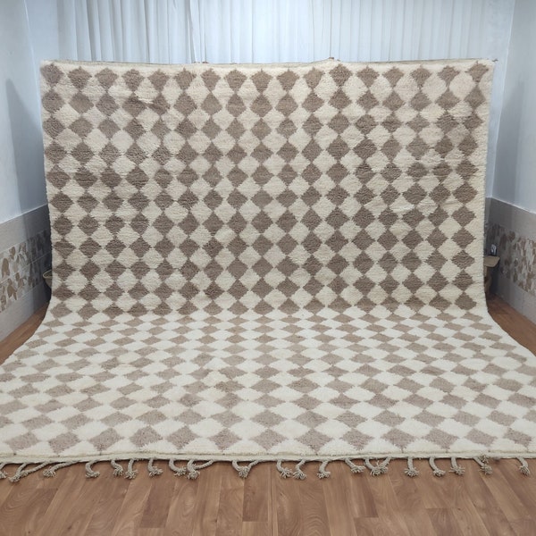Large beige and white checkered rug, Moroccan Berber checkered rug, Checkered area rug -Checkerboard Rug -beniourain rug, Soft Colored Rug