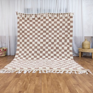 Large beige and white checkered rug, Moroccan Berber checkered rug, Checkered area rug -Checkerboard Rug -beniourain rug, Soft Colored Rug