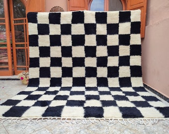 Large Black & White Checkered Moroccan Rug – Hand-Knotted Wool Berber Carpet