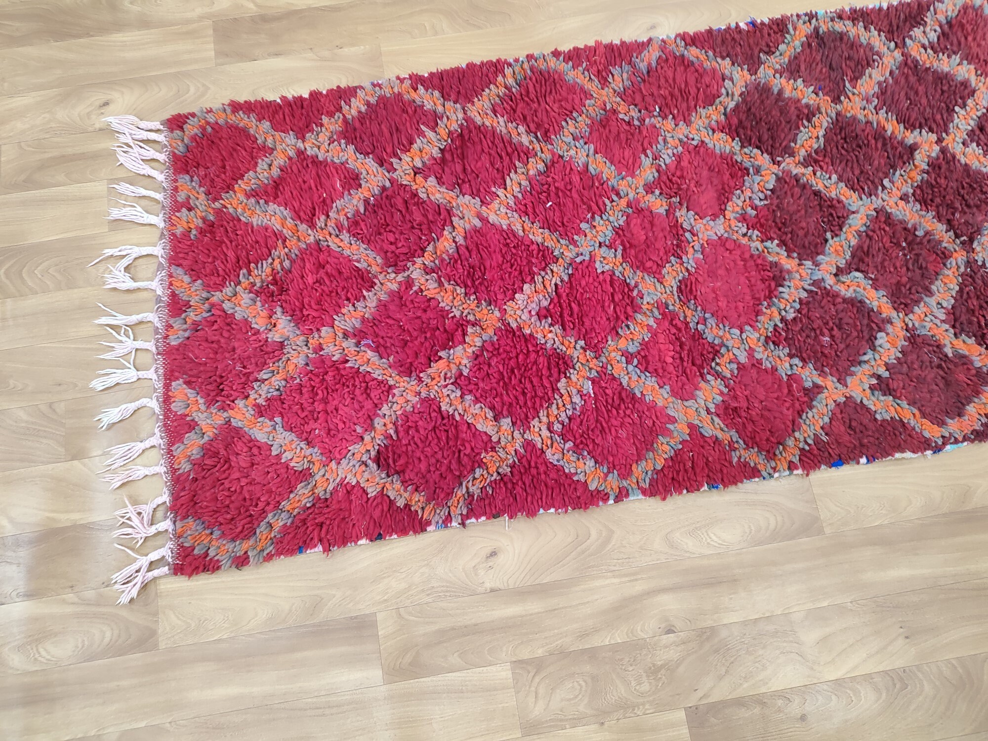 ヴィンテージベルベルラグ - 赤とオレンジのチェック柄ウールモロッコ