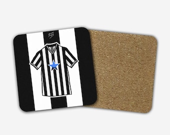 Posavasos de fútbol sublimados a mano con recuerdos de la camiseta local de Geordie 1983-86