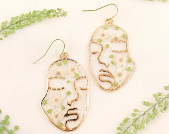 Bloom | Pressed flower and leaf earrings, Wildflower earrings, Resin earrings, Statement earrings, Forget-me-not earrings, Resin jewelry