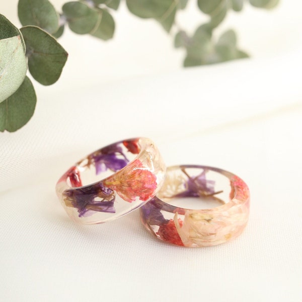 Mixed Wildflower Resin Ring, Botanical Real Flower Nature Ring, One Size US 6
