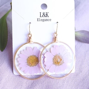 Pressed Purple Daisy Flower Circle Earrings, Botanical Dry Wildflower Earrings, Gift For Her