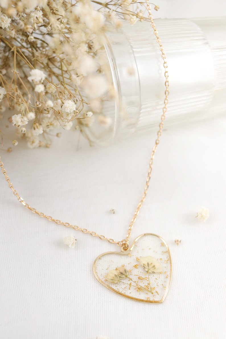 Baby's Breath Wildflower Resin Heart Necklace, Real Pressed Dried Flower Necklace, Botanical Nature Jewelry Holiday Gift For Her image 3