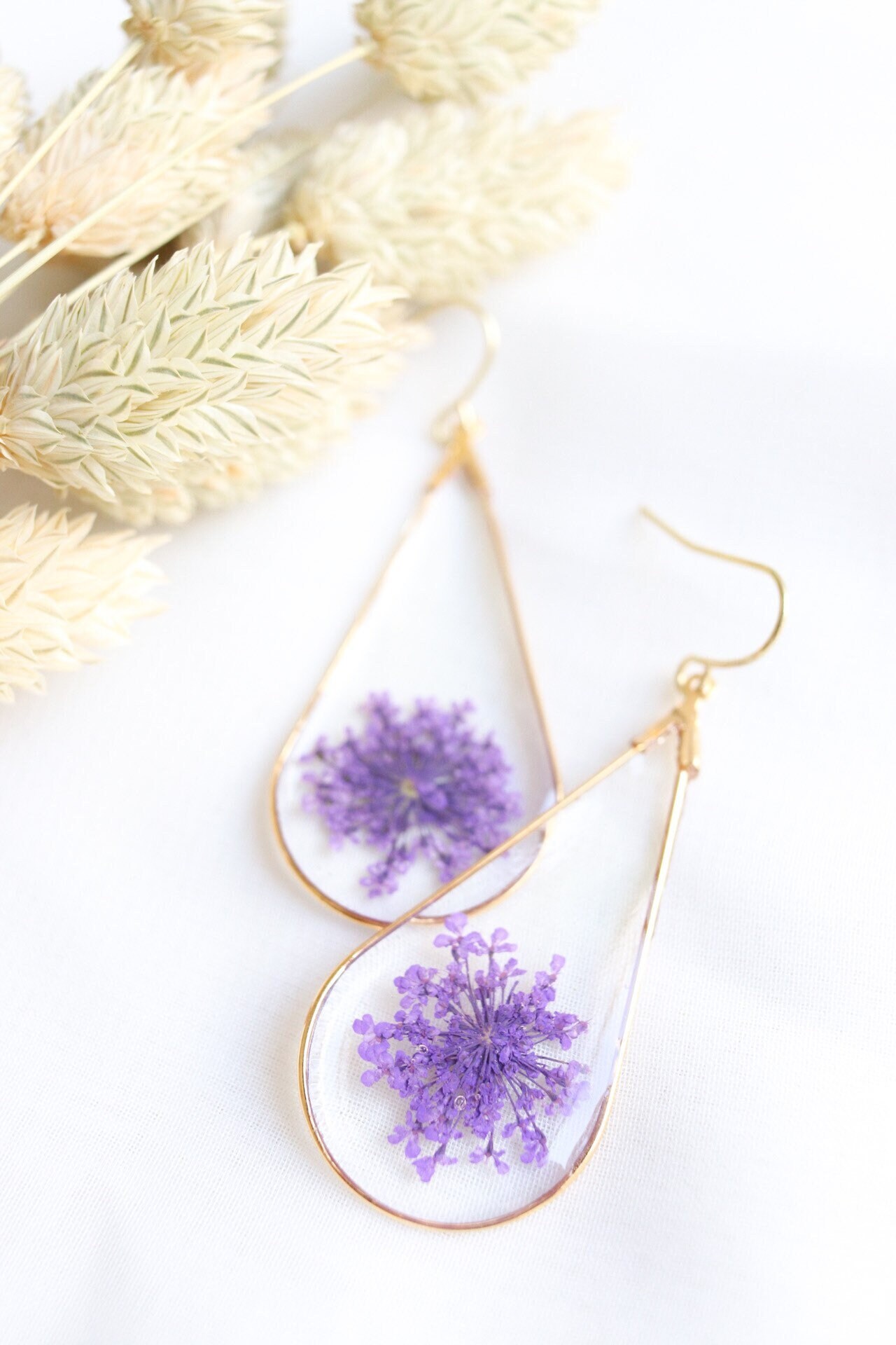 Gold Teardrop Hoop Earrings With Pressed Purple Queen Anne's Lace
