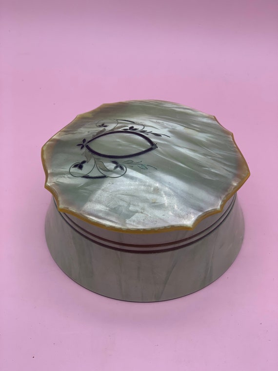 Celluloid Green Round Box, powder box