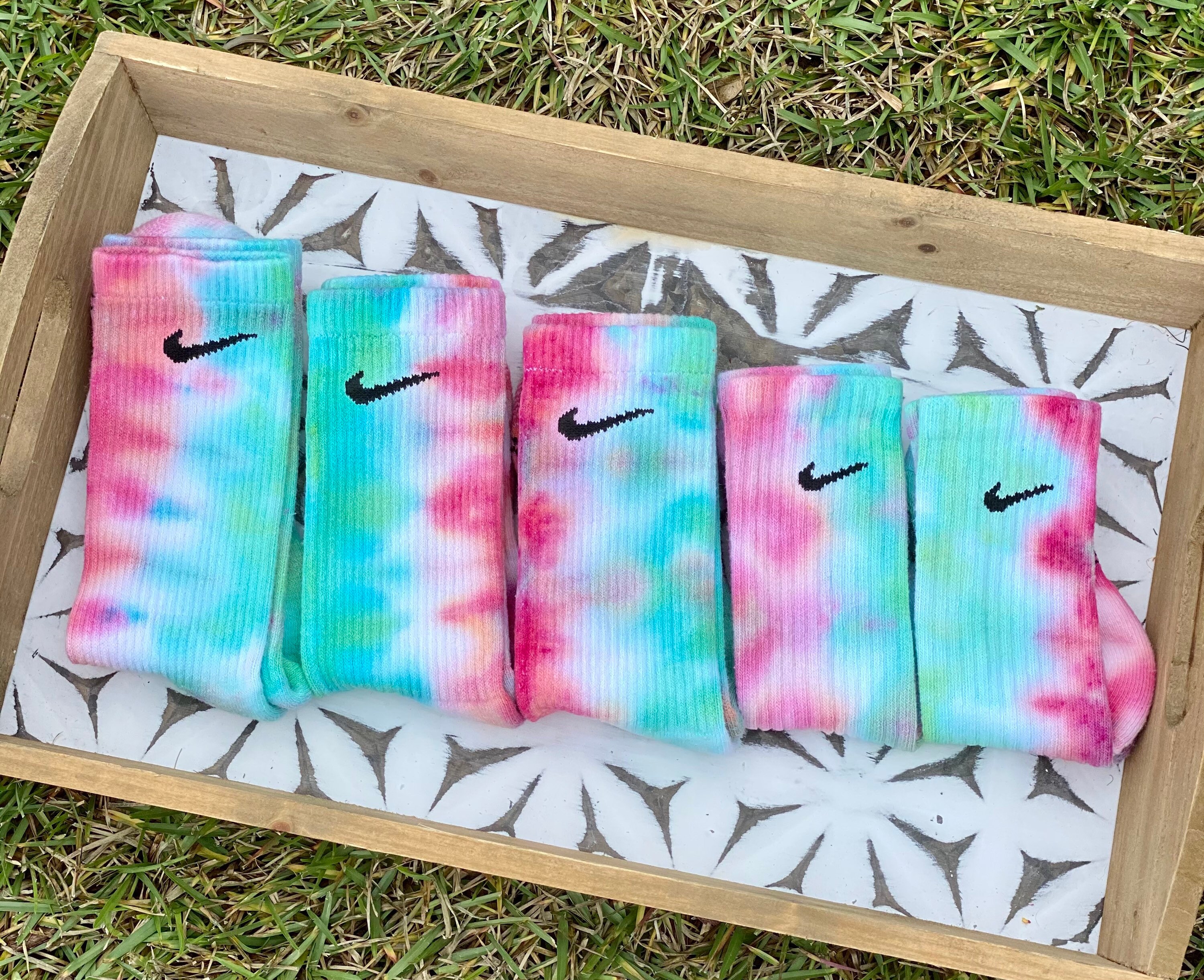 tie dye nike socks