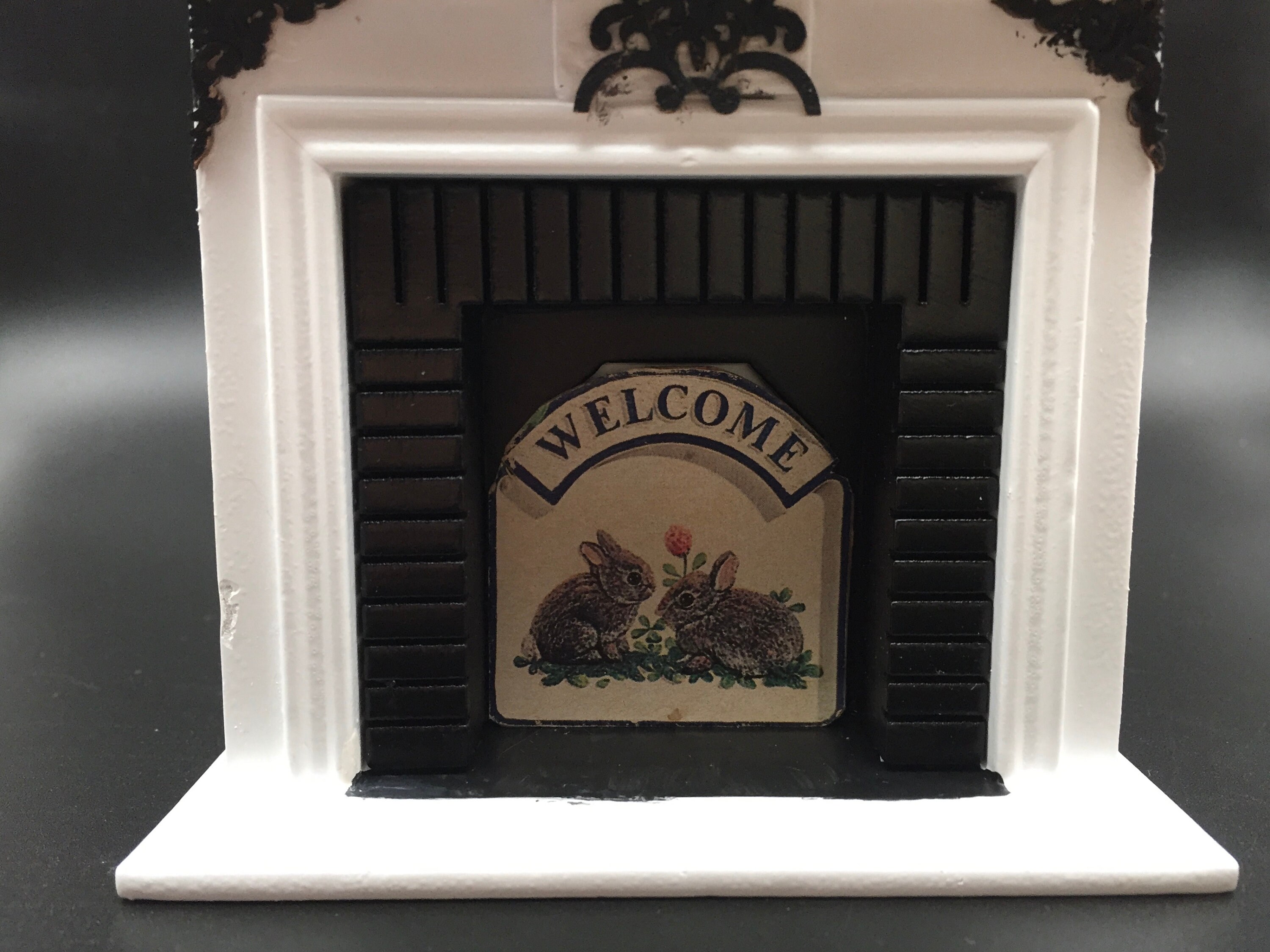 Casa de muñecas chimenea blanca en miniatura con manzanas y | Etsy