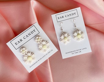 MADE TO ORDER polymer clay daisy dangles / flower earrings / summer jewellery / spring accessories / gift / mum / sister / girlfriend