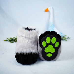 Silver gray with black toes Fursuit Feet Paws for Outdoor Use—Comfortable&easy to wear,Furry Halloween gift,animal paws, furry shoes,petplay