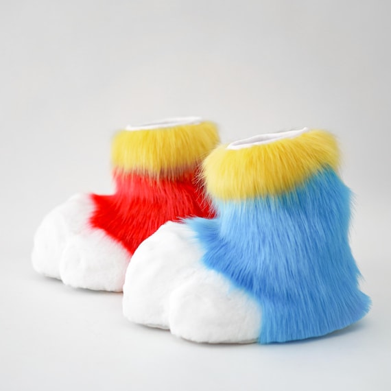 Furry outdoor feetpaws | Toony plantigrade animal costume | Zero color deviation luxury faux fur gear for conventions