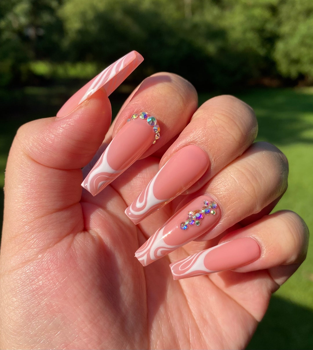 49))ネイルチップ ストーン フレンチガーリー 個性派ネイル ロングネイル 49))ネイルチップ ストーン フレンチガーリー 個性派ネイル ロング