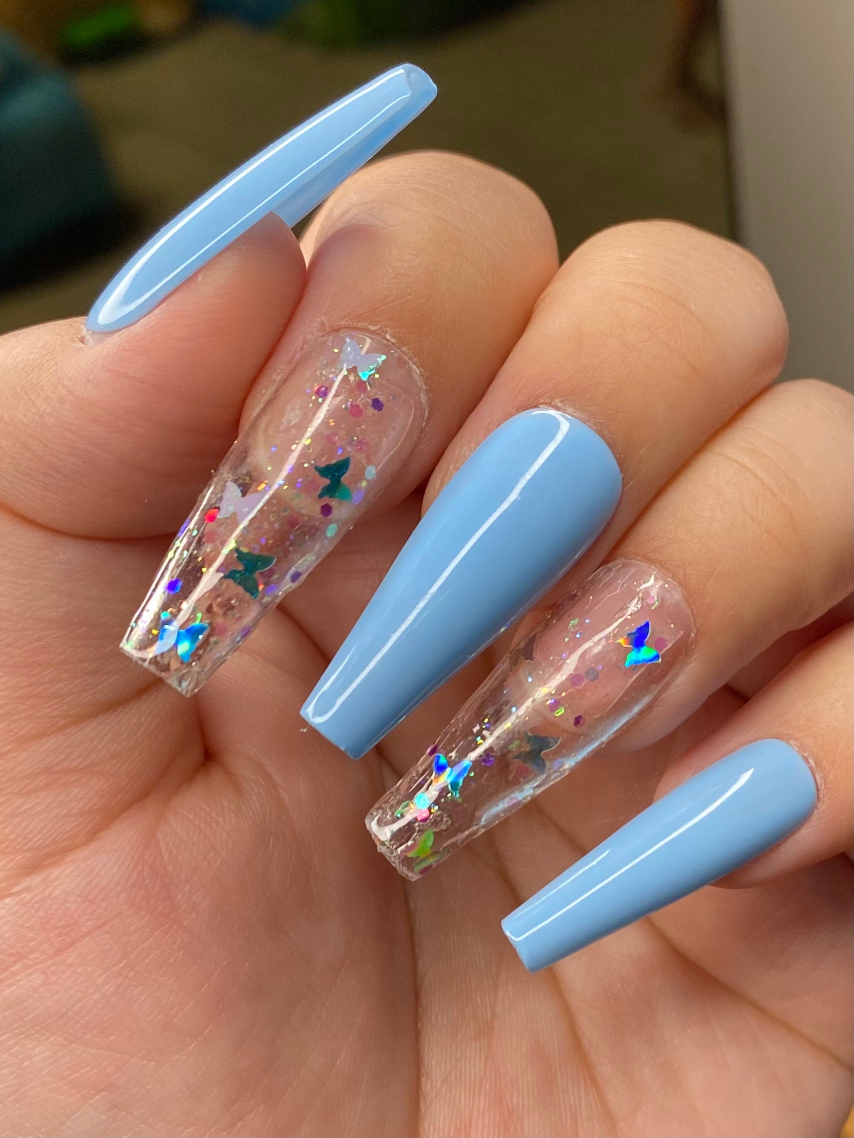 Uñas de mariposa azul bebé / Uñas de mariposa lila / acento de - Etsy México