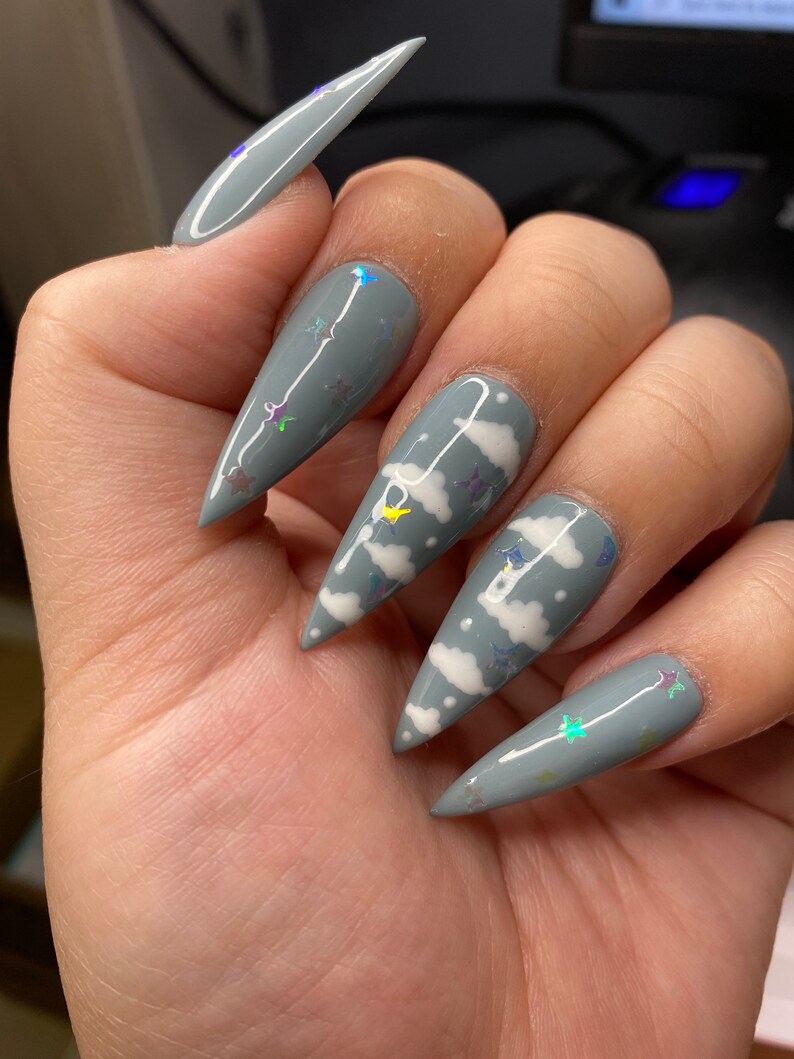 Grey Clouds and Stars Nails