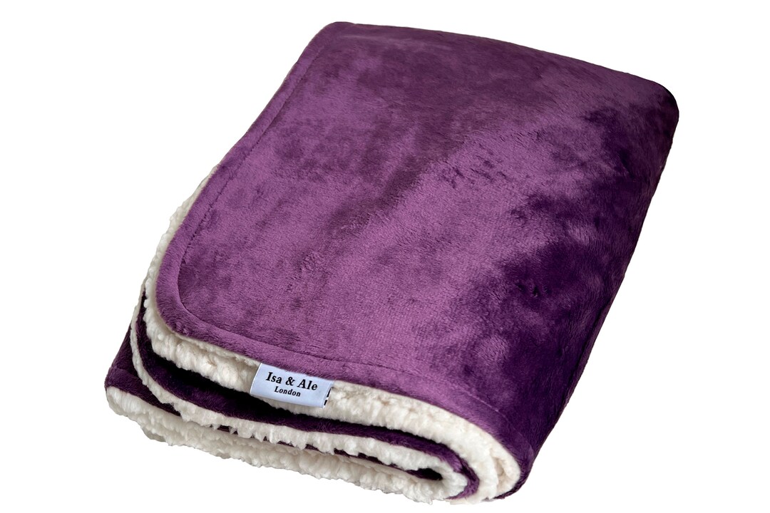Isa & Ale, Pet Dog Bed Blanket, Puppy Blanket, Blanket for Dogs, Washable and Waterproof Dog