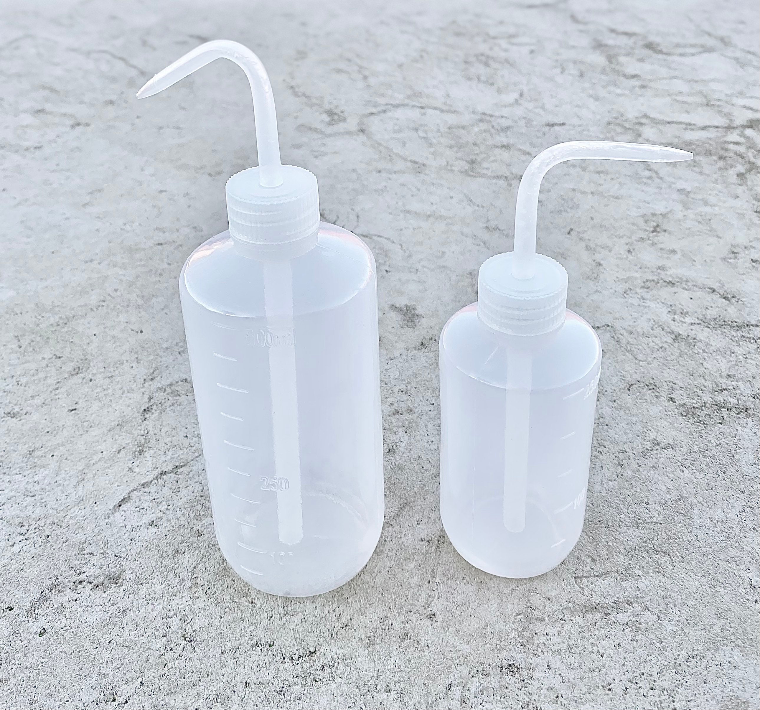 A Set of 5squeeze Bottles/squirt Bottles for Succulents, Small