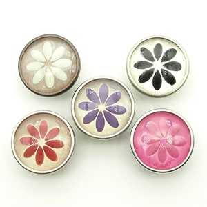 Epoxy bloemvormige jeansknoop - 23 mm; Beige/Zwart/Roze/Paars/Rood (6 stuks)