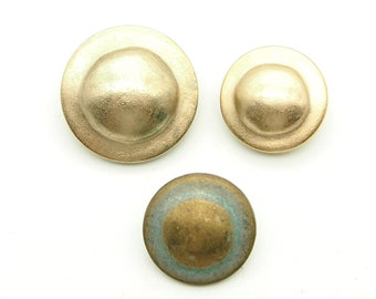 Antique buttons (5pcs) - 18/23mm; Ice gold/Rustic brass