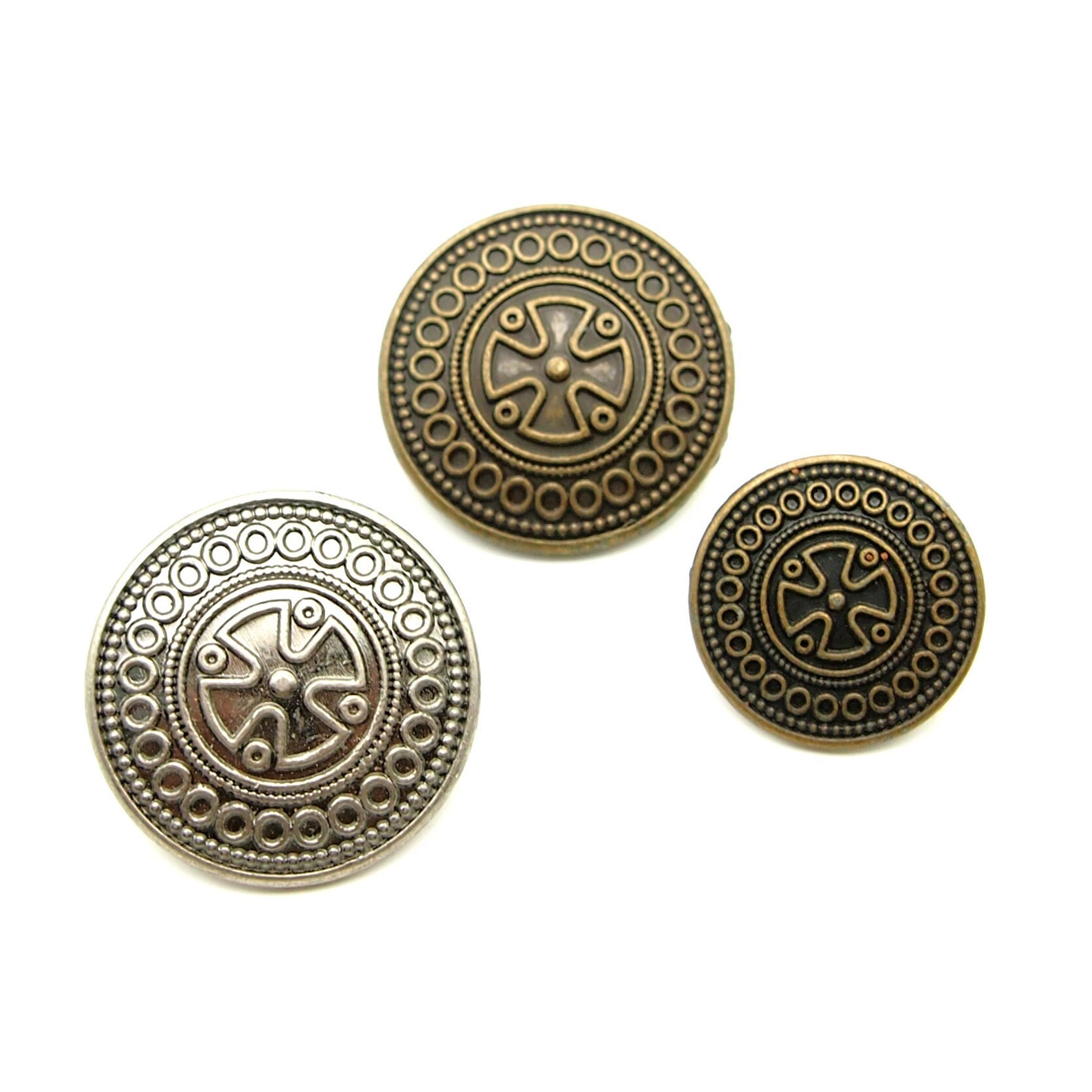 セール 登場から人気沸騰 (10pcs) Buttons Cross Medieval - Brass/dark Antique 18/23mm; その他