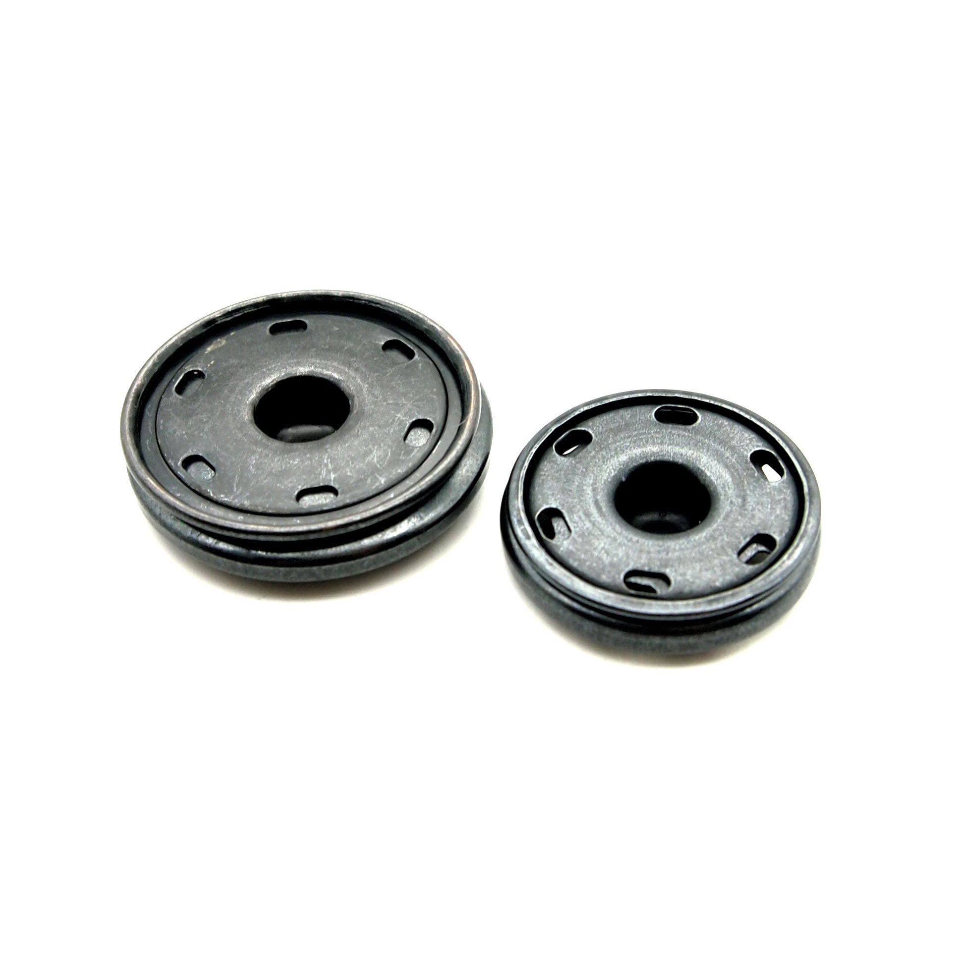6 Bottoni A Scatto Con Fiore Intagliato - Metallo Lega Di Zinco - Diametri 15, 18, 21, 25, 30 Mm - Colore Nero - Per Cappotti E Abbigliamento