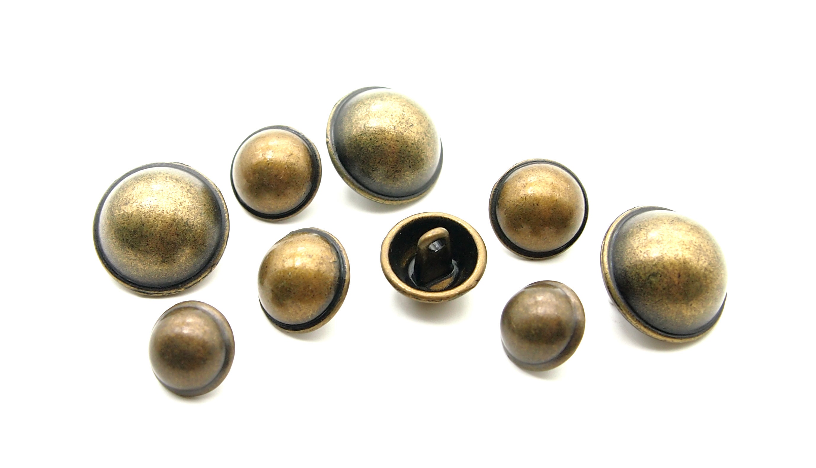 Dome Button Antique Brass 3/4 (20mm)