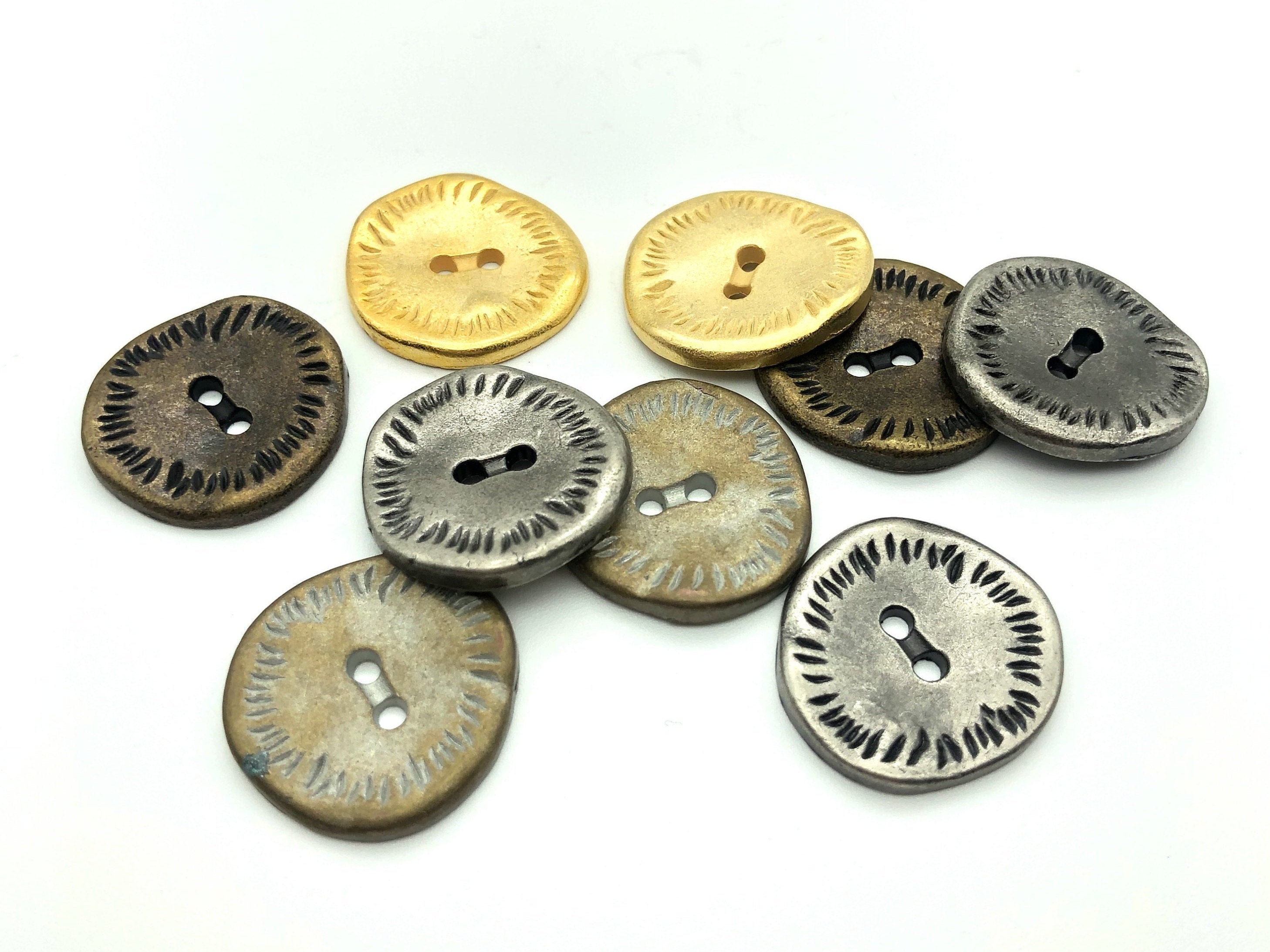 Vintage 2 Hole Buttons (10 Pcs) - 22mm; Gold/antique Brass/dark