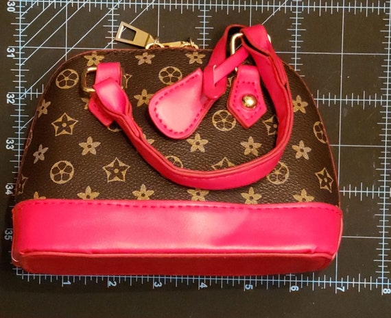 5 WAYS TO STYLE LOUIS VUITTON ALMA BB: THE RULE OF 5