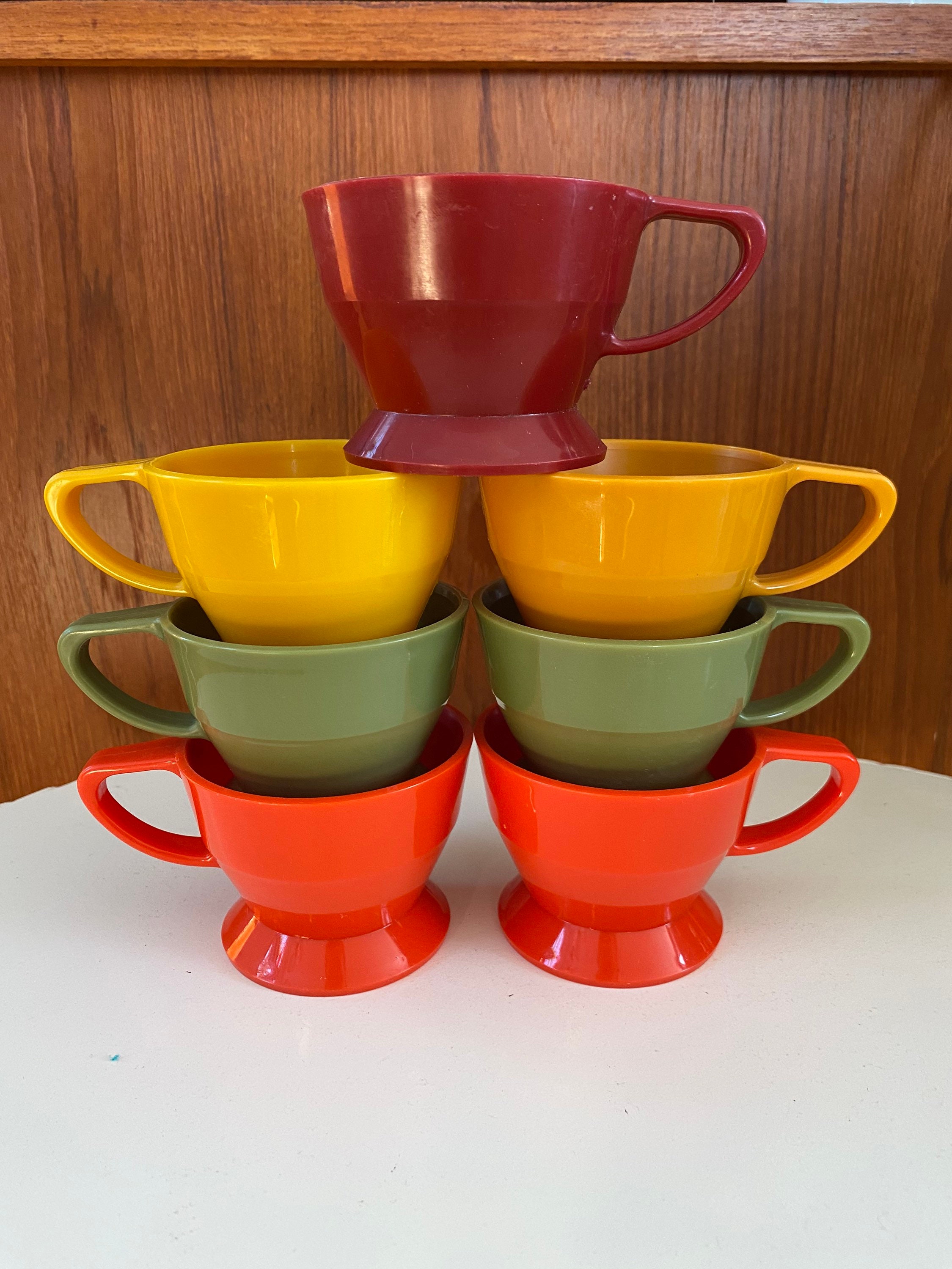 Vintage 1960s 1970s Set of 10 Plastic Small Solo Cups Retro Orange Lifetime  Holder NOS Orange 5 Cozy Cups Prop 5 for Bathroom Dispenser 