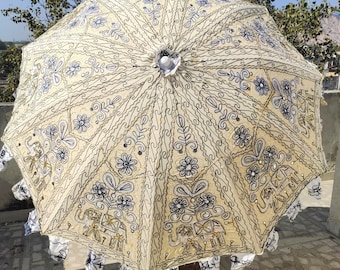 Bestickter Baumwoll-Gartenschirm, elfenbeingrauer Elefanten-Terrassenschirm, indische Boho-Hochzeitsdekoration mit Rüschen