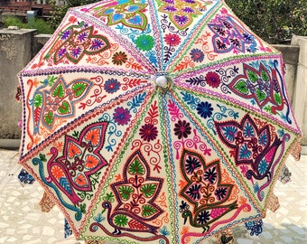 Bestickter Pfauen-Gartenschirm, farbenfroher Boho-Baumwoll-Terrassenschirm, handgefertigte indische Blumen-Hochzeitsdekoration für den Außenbereich