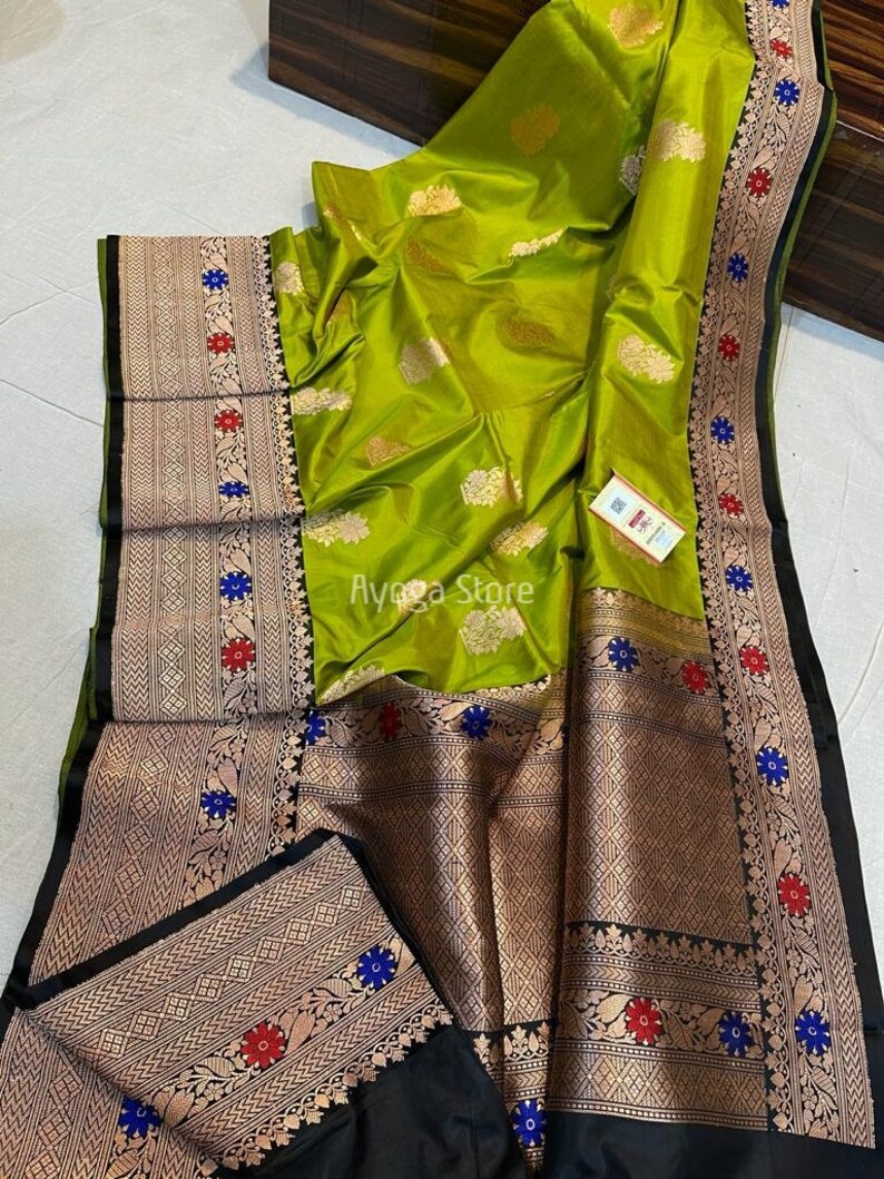 Pure Banarasi PAITHANI Silk Saree SILK MARK Certified Parrot Green and Black