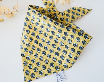 SUNNY Dog / Cat Bandana. Tie-on Cotton Pet Neckwear. Yellow retro print with flowers.