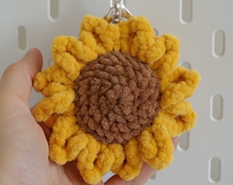 Plush Crochet Sunflower Keychain, Velvet Sunflower Crochet Keyring, Mother's Day Gift Idea, Sunflower Bag Charm, Sunflower Keychain